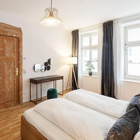 Stilvoll & Ruhig - Zentrale Top-lage - King Bett *